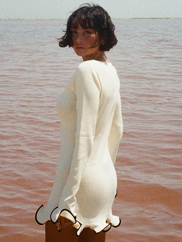 Robe Courte à Volants Manches Longues | PRIVERA