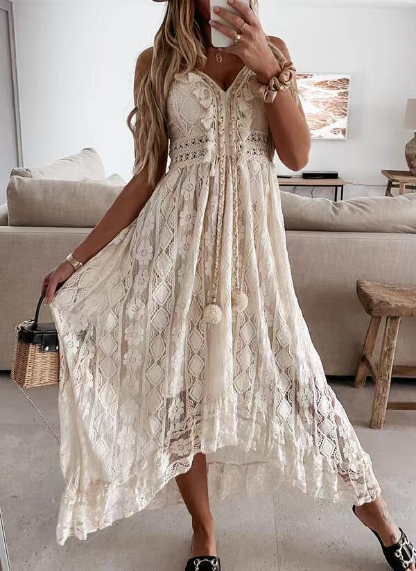 Maxi robe en dentelle — Bretelles réglables